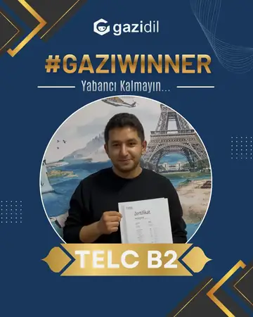 GaziDil’de sertifikasıyla poz veren öğrenci